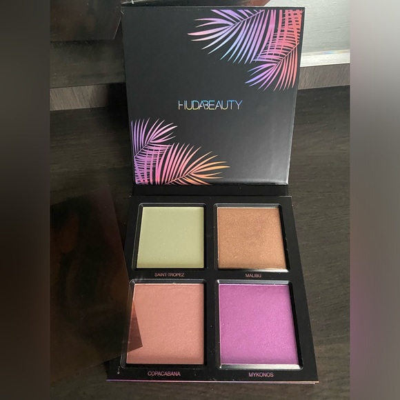 Brand New Huda Beauty Summer Highlighter Palette - Picture 1 of 4